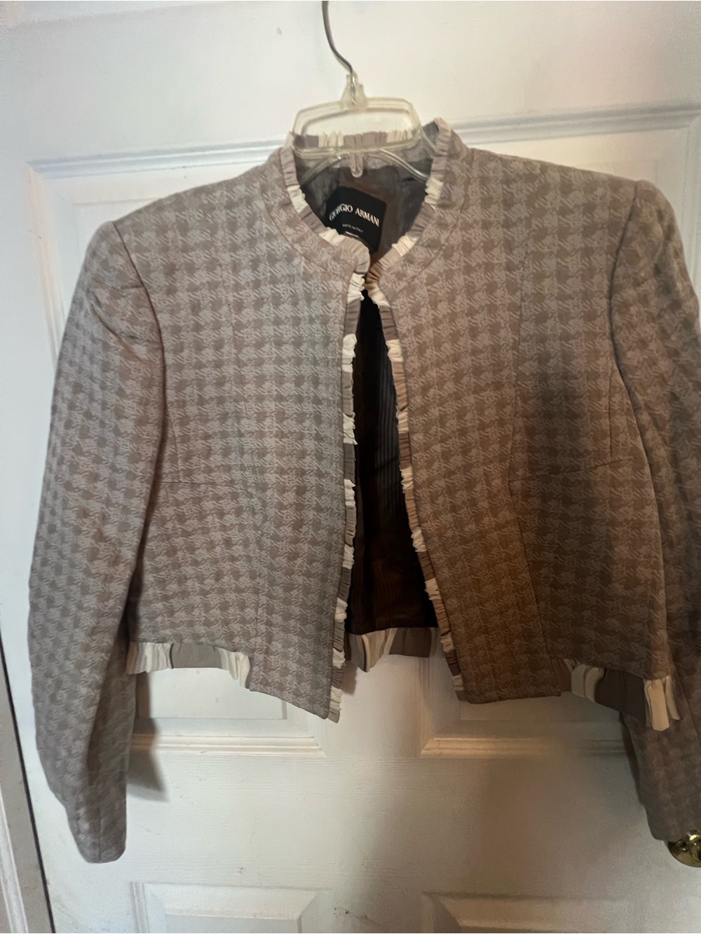 Giorgio Armani Taupe Houndstooth Cropped Blazer 8